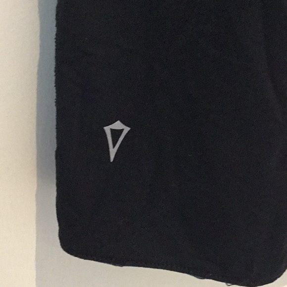 Ivivva reversible long shorts - Picture 3 of 7